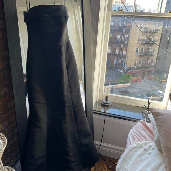 Amsale Jaylin Bridesmaid Dress (btw size 6/8, black) - Picture 4 of 5